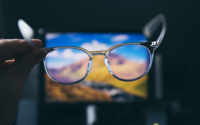 Do blue light glasses help with your eyes?